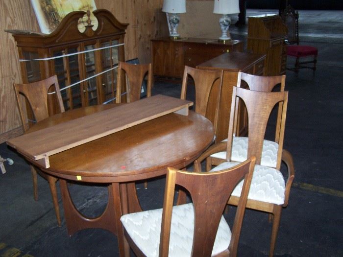 1950-60S MODERN TABLE/ LEAF & 6 CHAIRS