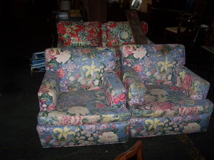 PAIR OF FLORAL CHAIRS & FLORAL SOFA