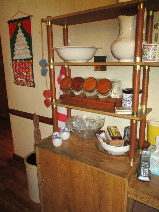 SHELVING UNIT WITH BOWLS, STORAGE JARS AND PITCHER