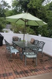 Patio Set - Table, 6 Chairs and Umbrella