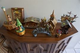 Loads of interesting wood music boxes and trinkets from around the world