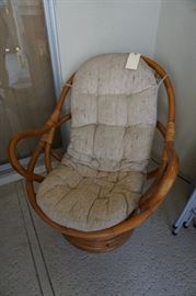 Rattan swivel chair