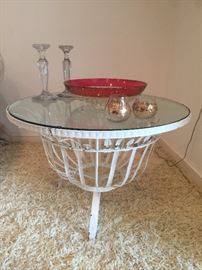 MID CENTURY MODERN SIDE TABLE