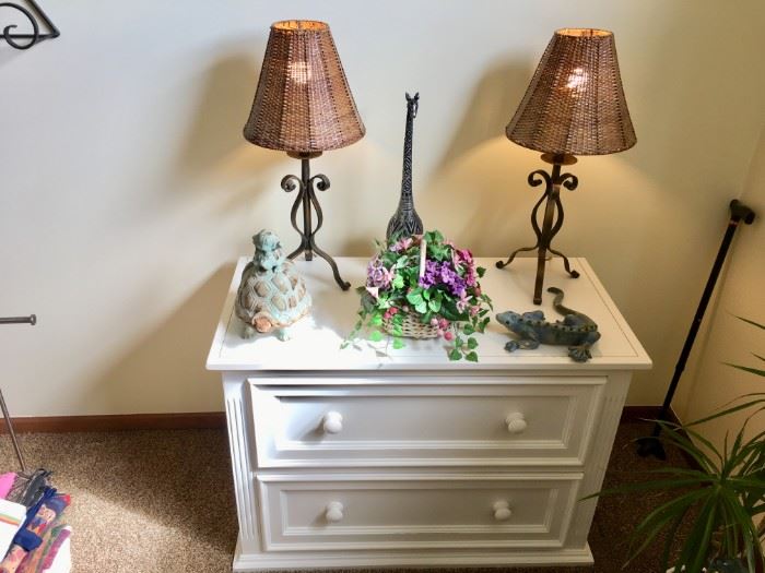 FILE CABINET