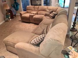 LANE FURNITURE SECTIONAL SOFA BED W/2 RECLINERS
