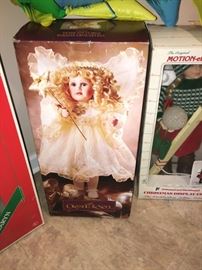 ANIMATED CHRISTMAS DISPLAY FIGURE