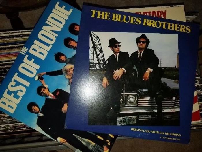 Lots of excellent vinyls and looks like they are good condition....Best of Blondie and the Blues Brothers