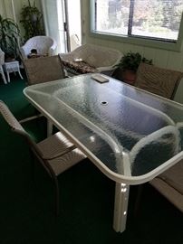Table and 4 Chairs in the Sunroom