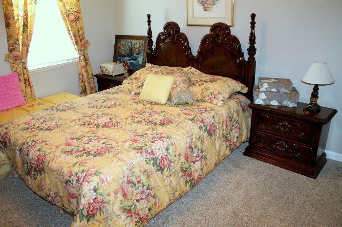 Queen bedroom set - queen bed, 2 nightstands, dresser with mirror, and armoire