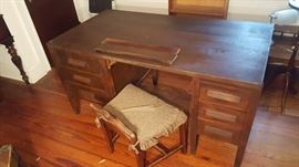 Lincoln Desk 60" x 32" 30.5" 