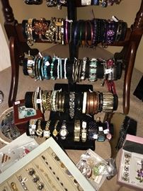 stretch style bracelets