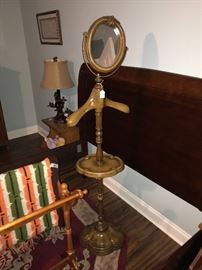 Great and very functional Valet Stand