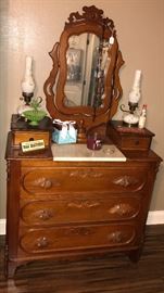 Phenomenal Chest with mirror