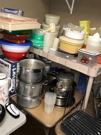 Vintage Tupperware, Pots & Pans