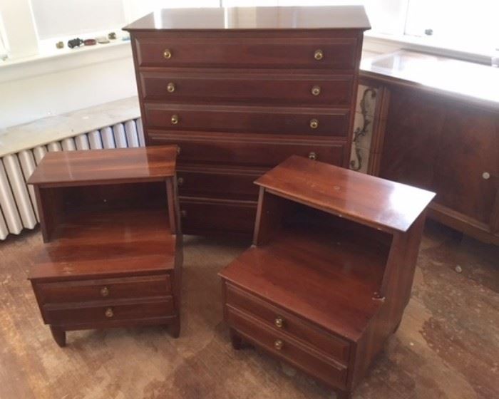 Mid-century modern Willet solid cherry "Transitional" nightstands and dresser in a second floor bedroom. Might need refinishing - but built to last. Matches other Willet solid cherry furniture on the first floor. 