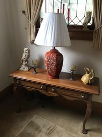 Sofa Table~Lamp~Decor