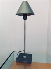 Mobles 114 Barcelona table lamp