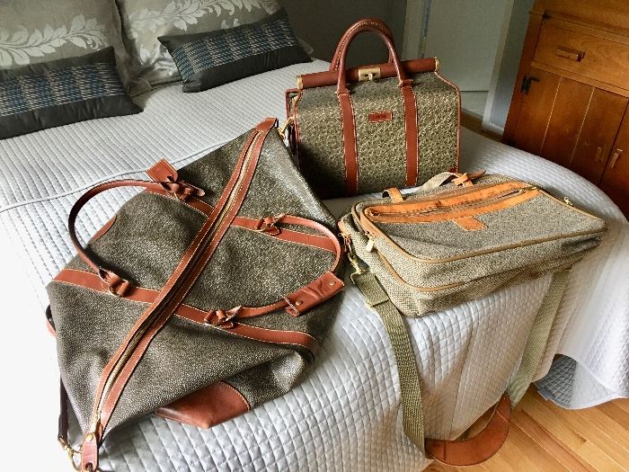 Mulberry duffle bag and vintage Hartmann luggage