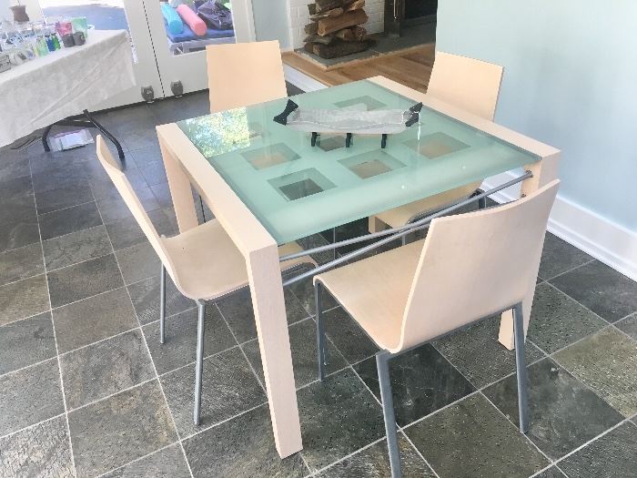 Ligne Roset dining table and chairs (closed)