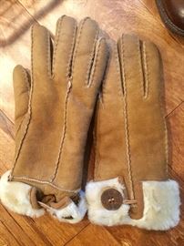 UGG gloves