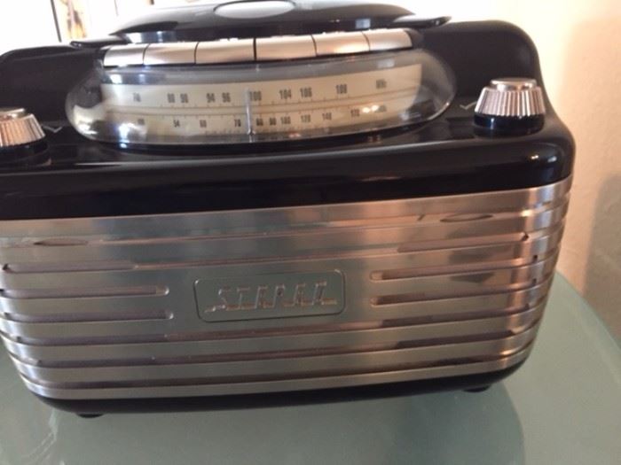 vintage look alike radio