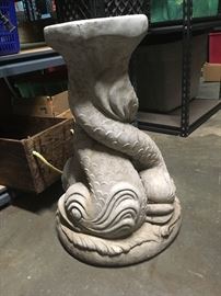 Cement Pedestal With Fish ST7016 https://www.ebay.com/itm/113297229360