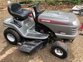 CRAFTSMAN RIDING MOWER
