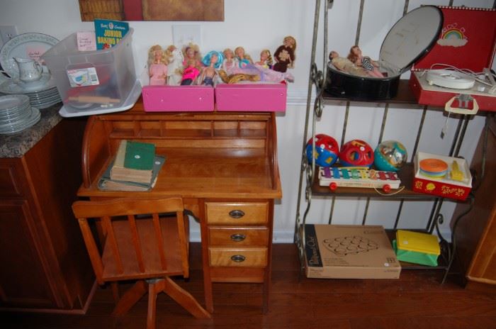 Child's Rolltop desk furniture