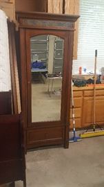 Wood Cabinet with mirrors 