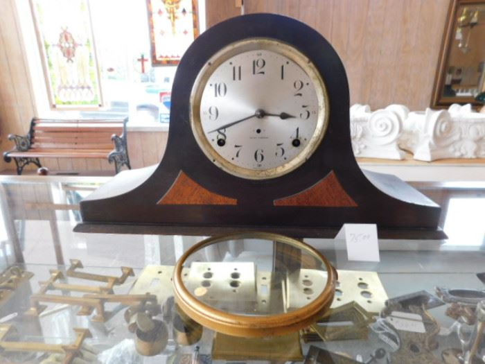 New Haven Mantle clock