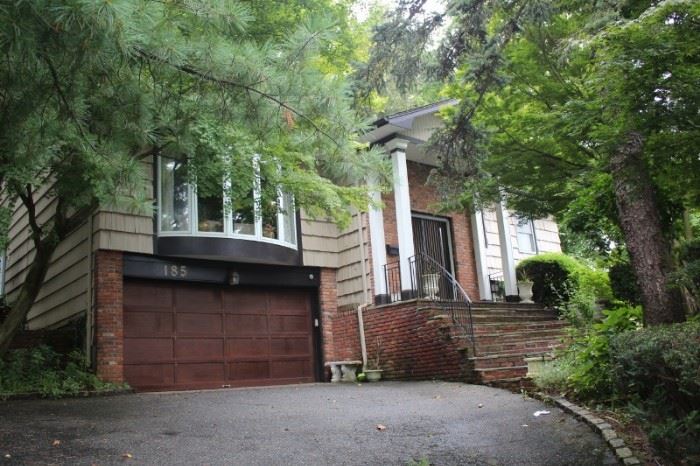 Lovely Home with Quality Items