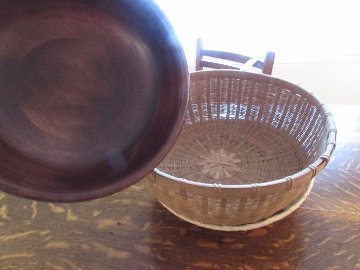 Large round basket, wooden bowl