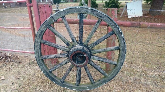 Pair of wagon wheels