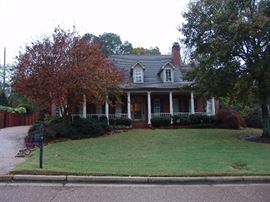 Beautiful 6000 square foot home full of fine art and furniture