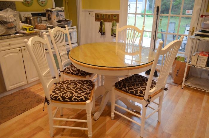 Kitchen Table and 4 chairs (Leave stored under table)
