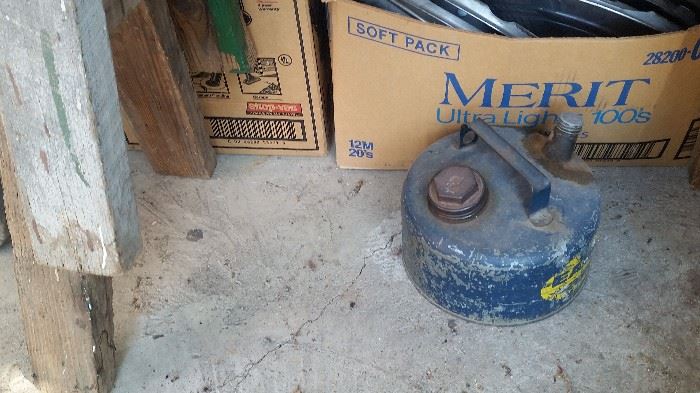 GAS CAN