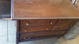TIGER  OAK ANTIQUE DRESSER