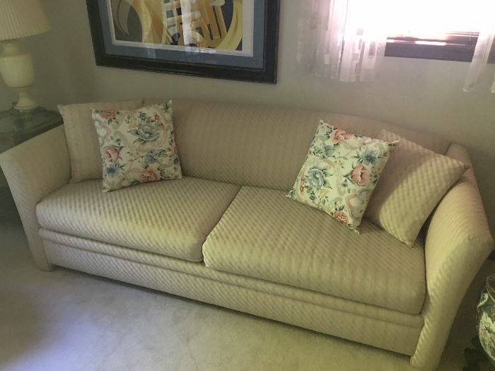Nice neutral sofa.