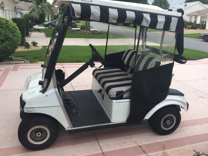 1996 Club Car Electric golf cart $1,700