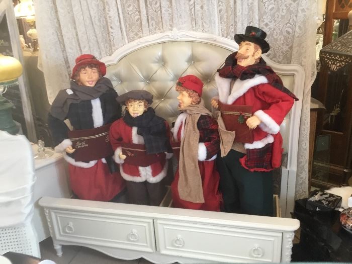 Vintage Family of Carolers
