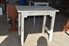 small table w/drawer