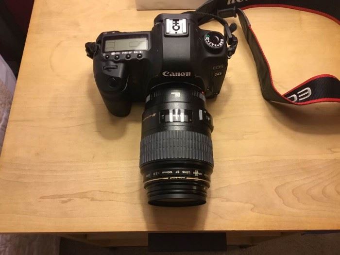 Canon EOS 5D Mark II Camera