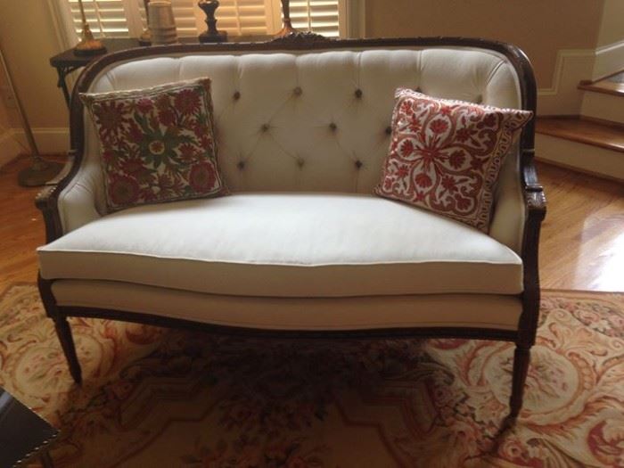 Off-White love-seat with Tufted back and Solid wood frame