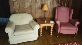 Nice upholstered chairs and table