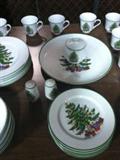 christmas dinnerware