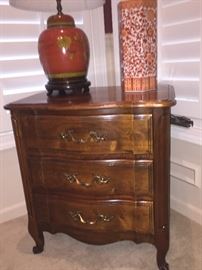 Davis small chest of drawers