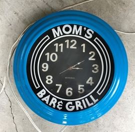 Moms' Clock