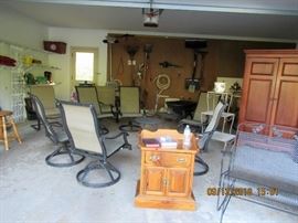 overview of garage and some items for sale