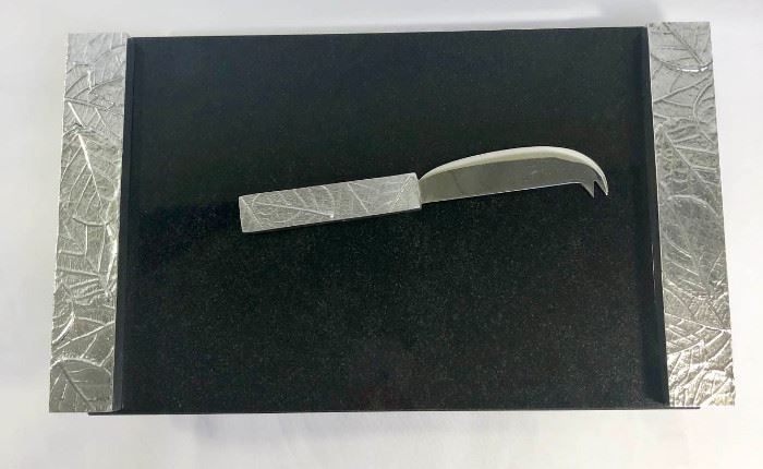 Michael Aram Granite Cheeseboard and Knife https://ctbids.com/#!/description/share/45954