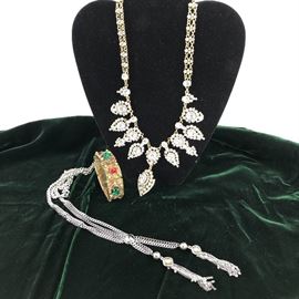Traci Lynn Jewelry Collection https://ctbids.com/#!/description/share/45994